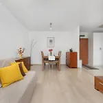 Cosy In With Balcony Ideal For Relaxation By Renters * 弗罗茨瓦夫