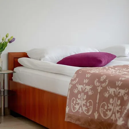 شقة Cosy In With Balcony Ideal For Relaxation By Renters فروتسواف